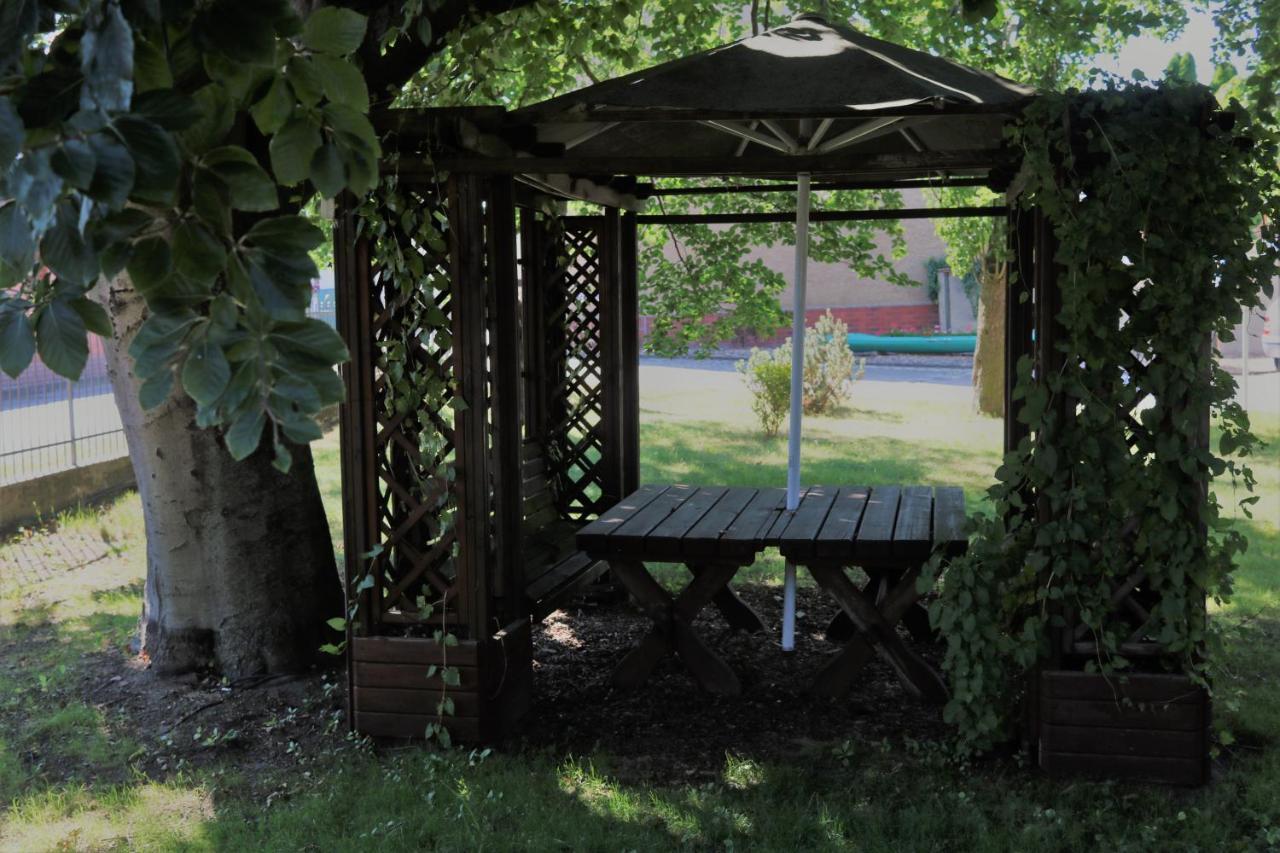 Spreewaldhotel Garni Raddusch Vetschau Exteriér fotografie